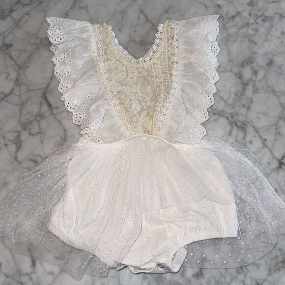 SWEET GABBY ROMPER WITH LACE TULLE SKIRT 12/18M - Picture 6 of 7